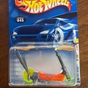 Vintage 2001 Hot  Wheels 2001 First Editions Mo' Scoot NO. 33/36